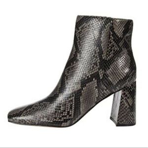Marc Fisher Grey Snake Skin Ankle Booties Sz 7M